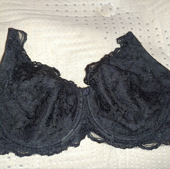 Q-T Intimate - Picture 4 of 5